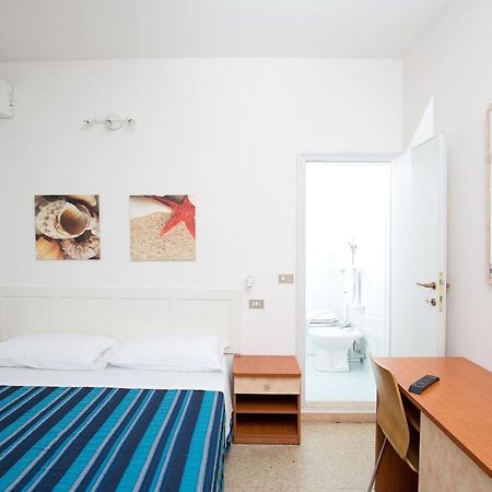 Hotel Helios Riccione Exteriör bild